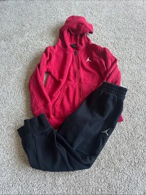 Jordan Kids' Red Fleece zip up Hoodie & Black Joggers Set size 6